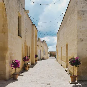 Masseria Paralupi Bed and breakfast
